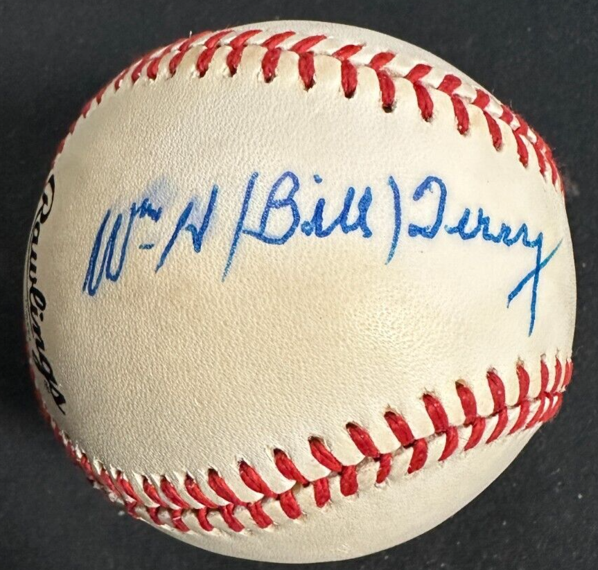 Bill Terry Autographed National League Baseball New York Giants HOF BAS