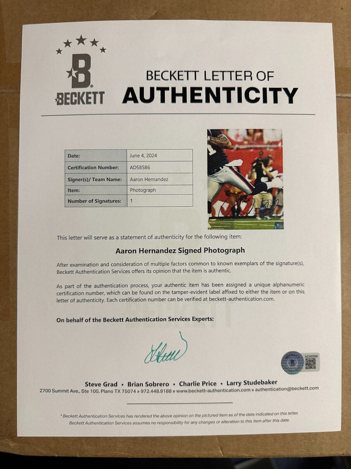 Aaron Hernandez Autographed New England Patriots 8x10 Framed Photo BAS
