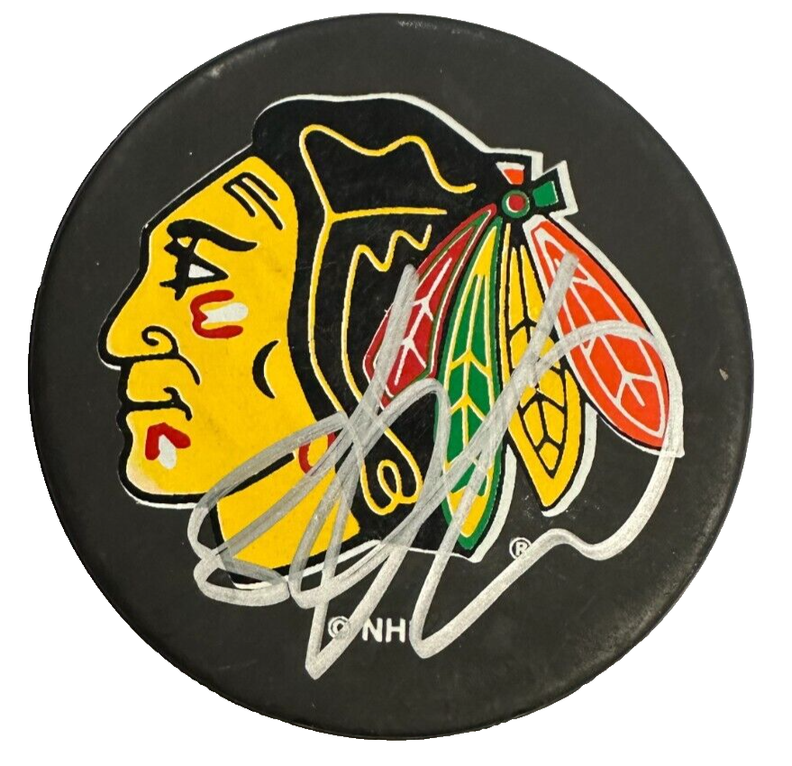 Shawn Thornton Autographed Chicago Black Hawks Hockey Puck NHL