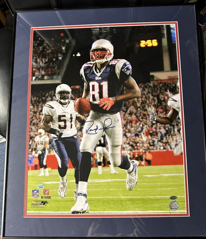 Randy Moss Autographed 16x20 Photo Framed New England Patriots HOF
