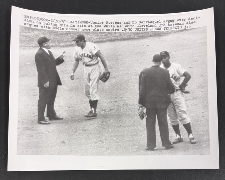 1957 Original 7x9 Newspaper Wire Photo Carrasquel Smith Cleveland Indians