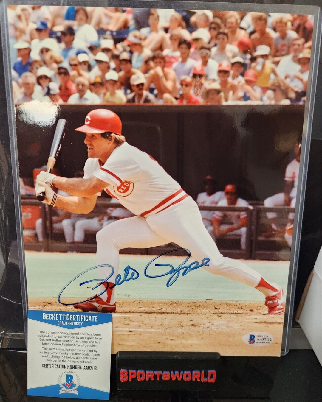 Pete Rose Signed 8x10 Photo Cincinnati Reds Beckett COA