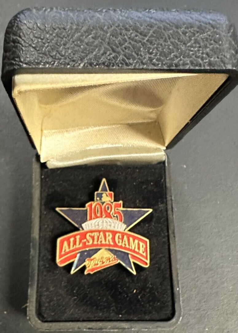 Vintage 1985 MLB All-Star Game Press Pin Metrodome Minnesota Twins