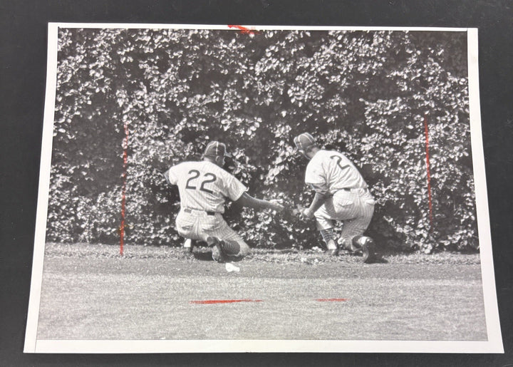 1957 Original 7x9 Newspaper Wire Photo Chicago Cubs