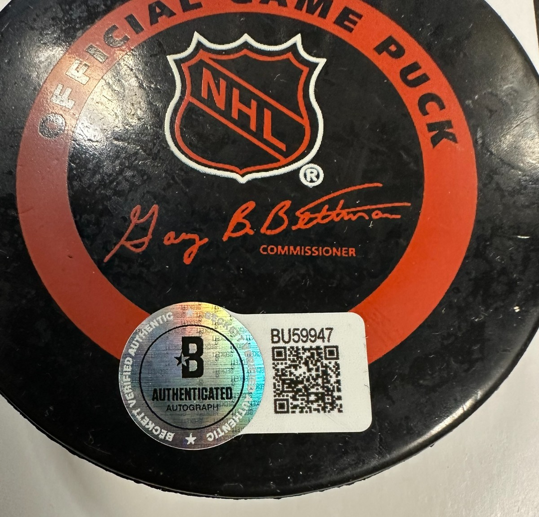 Brett Hull Autographed Dallas Stars Hockey Puck UDA BAS HOF