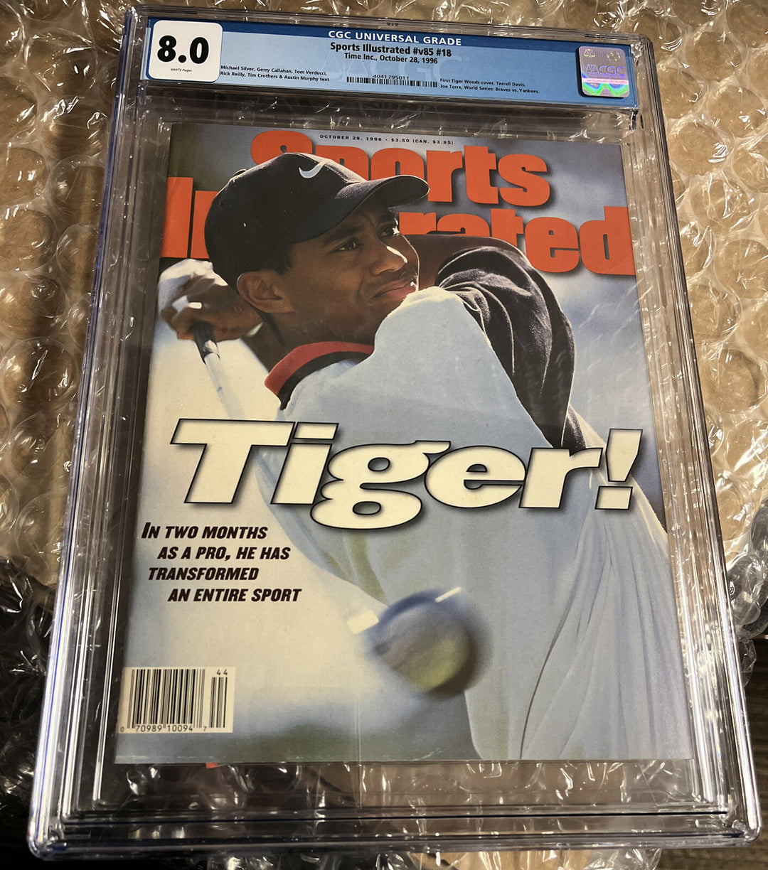 Sports illustrated 10/28/96  Tiger Woods First Cover Newsstand Addition CGC 8.0