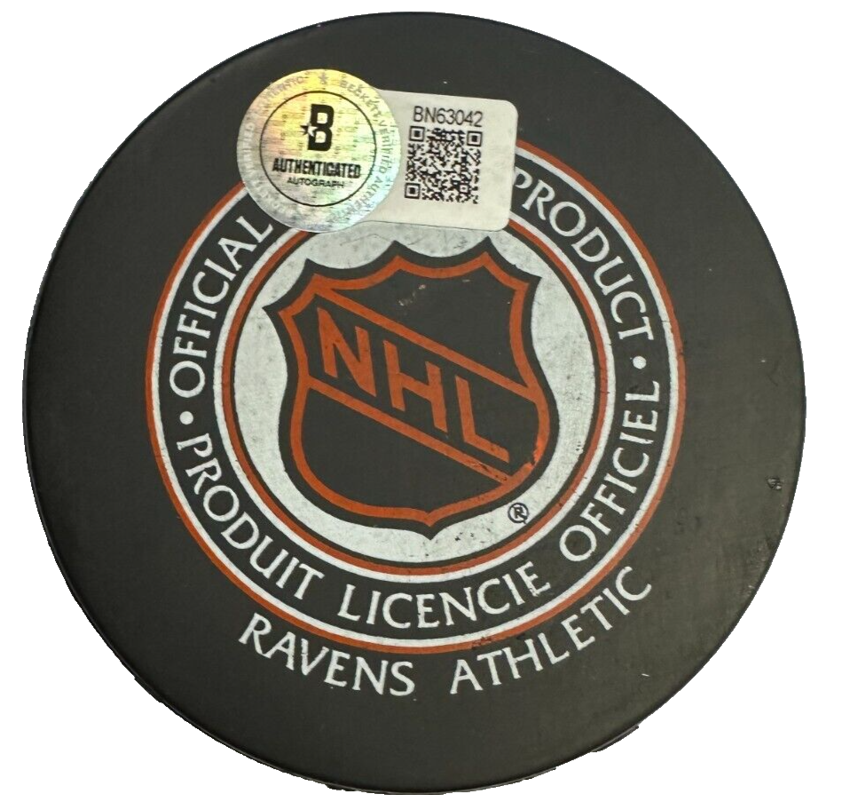 Marian Hossa Autographed Chicago Blackhawks Hockey Puck NHL BAS