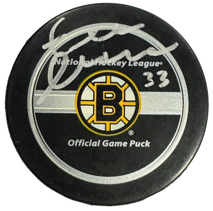 Zdeno Chara Autographed Boston Bruins Hockey Game Puck BAS NHL