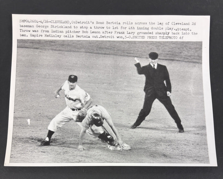 1957 Original 7x9 Newspaper Wire Photo Reno Bertola Cleveland