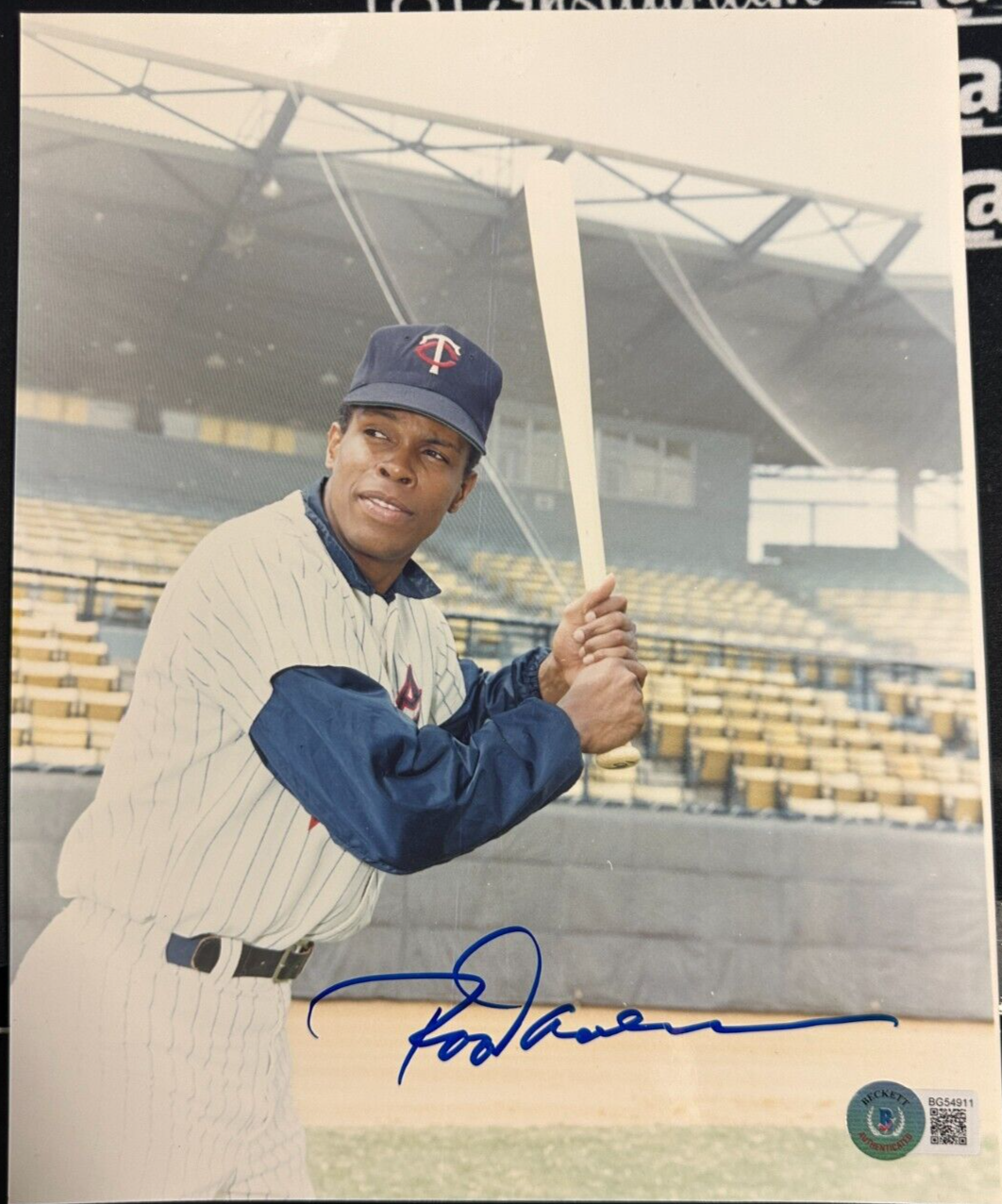 Rod Carew Autographed Minnesota Twins 8x10 Photo BAS HOF