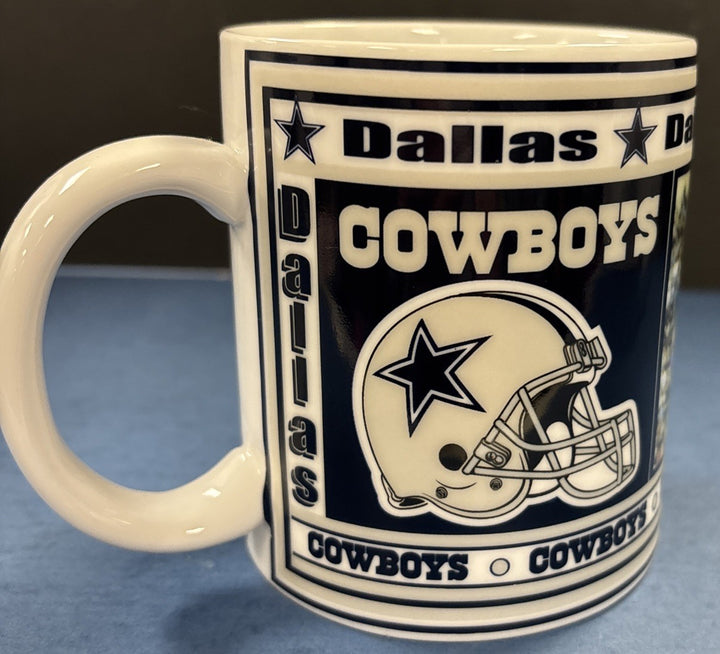 The Danbury Mint Dallas Cowboys Game Day Mug Midair Reception
