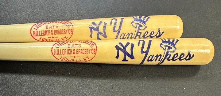 2 New York Yankees Plastic Baseball Bat Pen & Pencil Louisville Slugger MLB