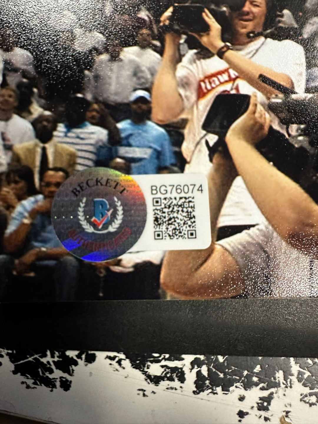 Dick Bavetta Autographed 8x10 Photo W/ HOF 2015 Insc