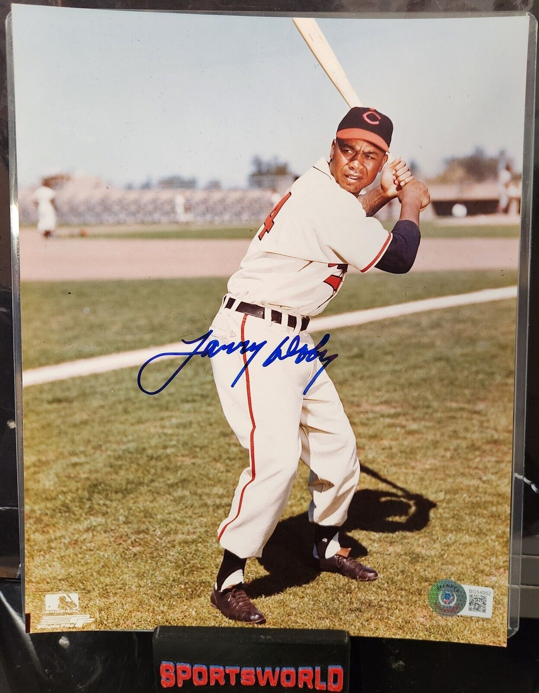 Larry Doby Signed 8x10 Photo Cleveland Indians Chicago White Sox HOF Beckett COA