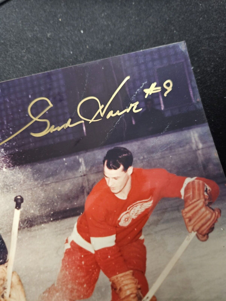 Gordie Howe Signed Detroit Red Wings 8x10 Photo Inscribed Beckett Authentication