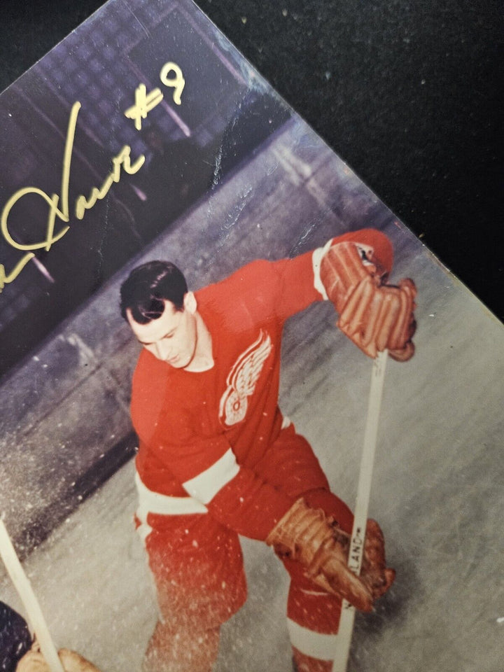 Gordie Howe Signed Detroit Red Wings 8x10 Photo Inscribed Beckett Authentication