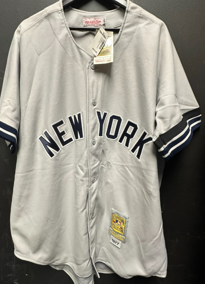 Reggie Jackson 1977 New York Yankees Mitchell & Ness Road Jersey NWT 2XL