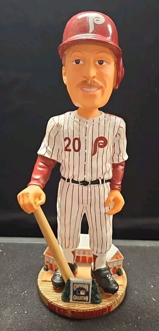 Mike Schmidt Bobblehead Forever Collectibles #4230/10000 Cooperstown Collection