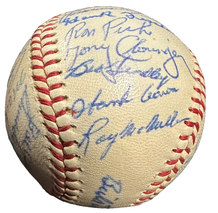 1962 Milwaukee Braves Team Autographed Baseball Aaron Spahn Mathews Uecker Torre