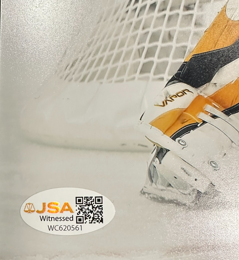 Tim Thomas Autographed 2010 Winter Classic 8x10 Photo JSA Fenway Park Bruins