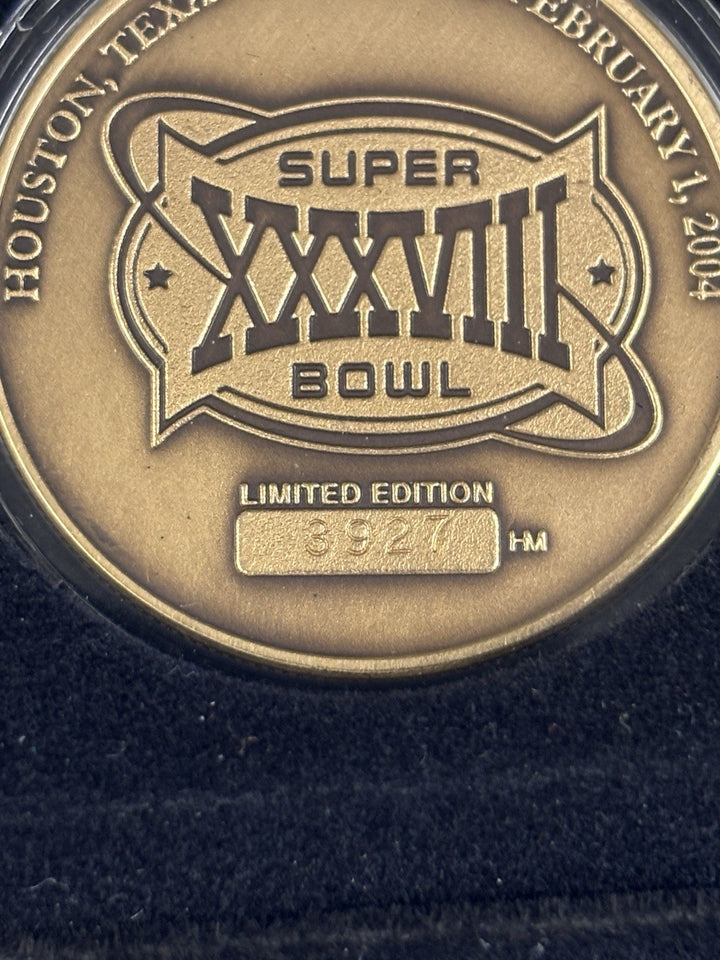 Highland Mint New England Patriots Super Bowl XXXVIII 38 Champions Medallion
