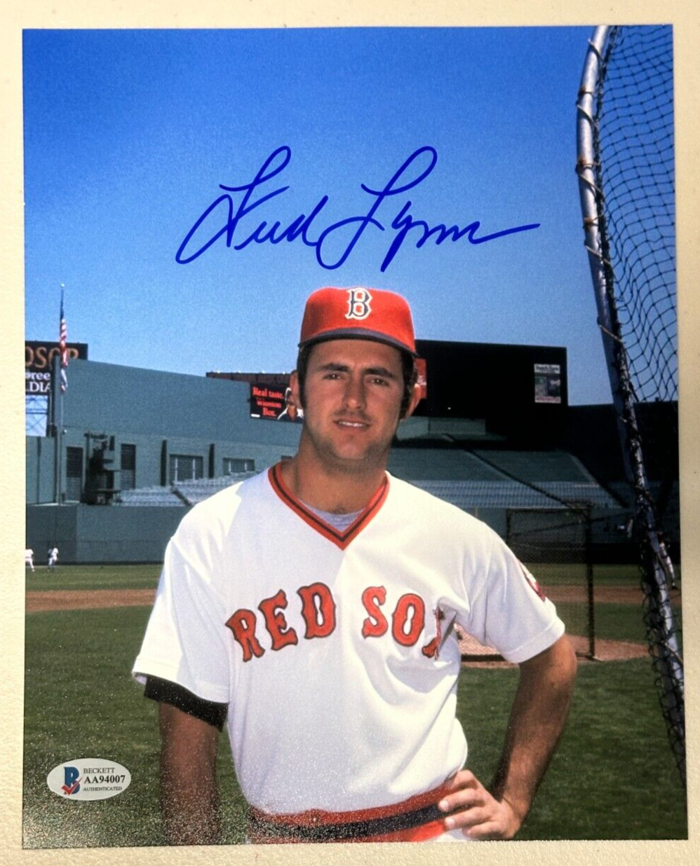 Fred Lynn Autographed Boston Red Sox 8x10 Photo BAS