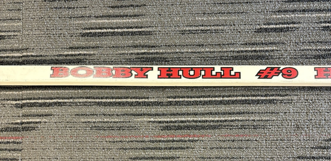 Bobby Hull Signed Stats And HOF Stick Chicago Black Hawks Sportsworld COA