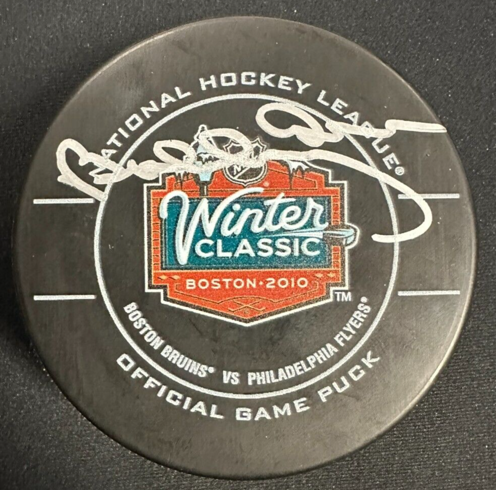 Bobby Orr Autographed 2010 Winter Classic Official Game Puck Fenway Fanatics