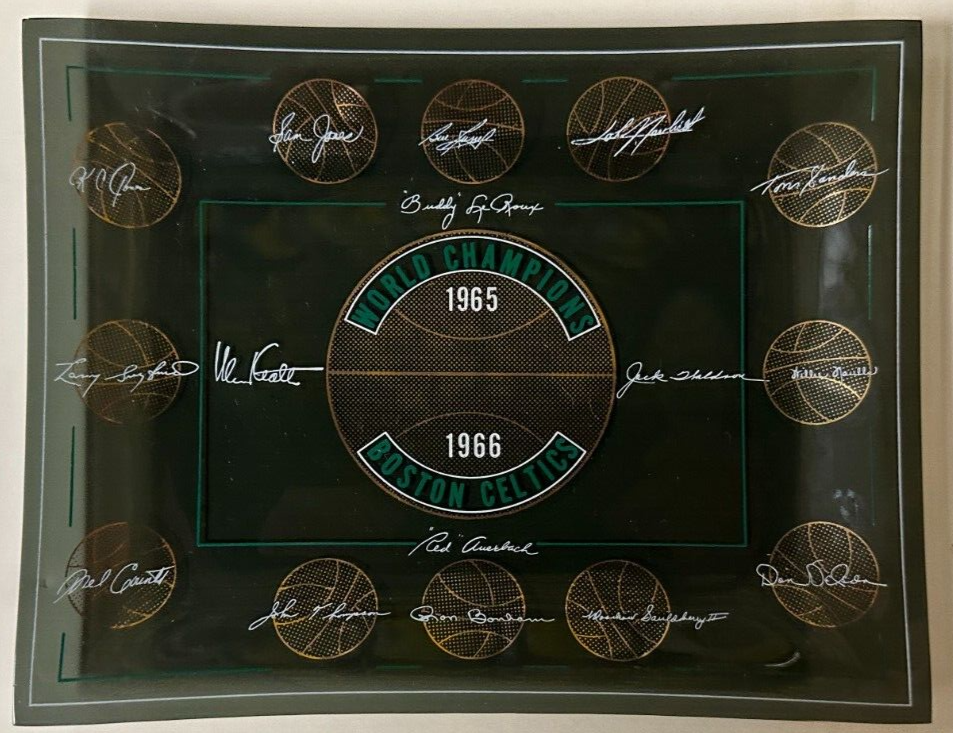 1965-66 Boston Celtics NBA World Champions Glass Candy Dish / Ashtray