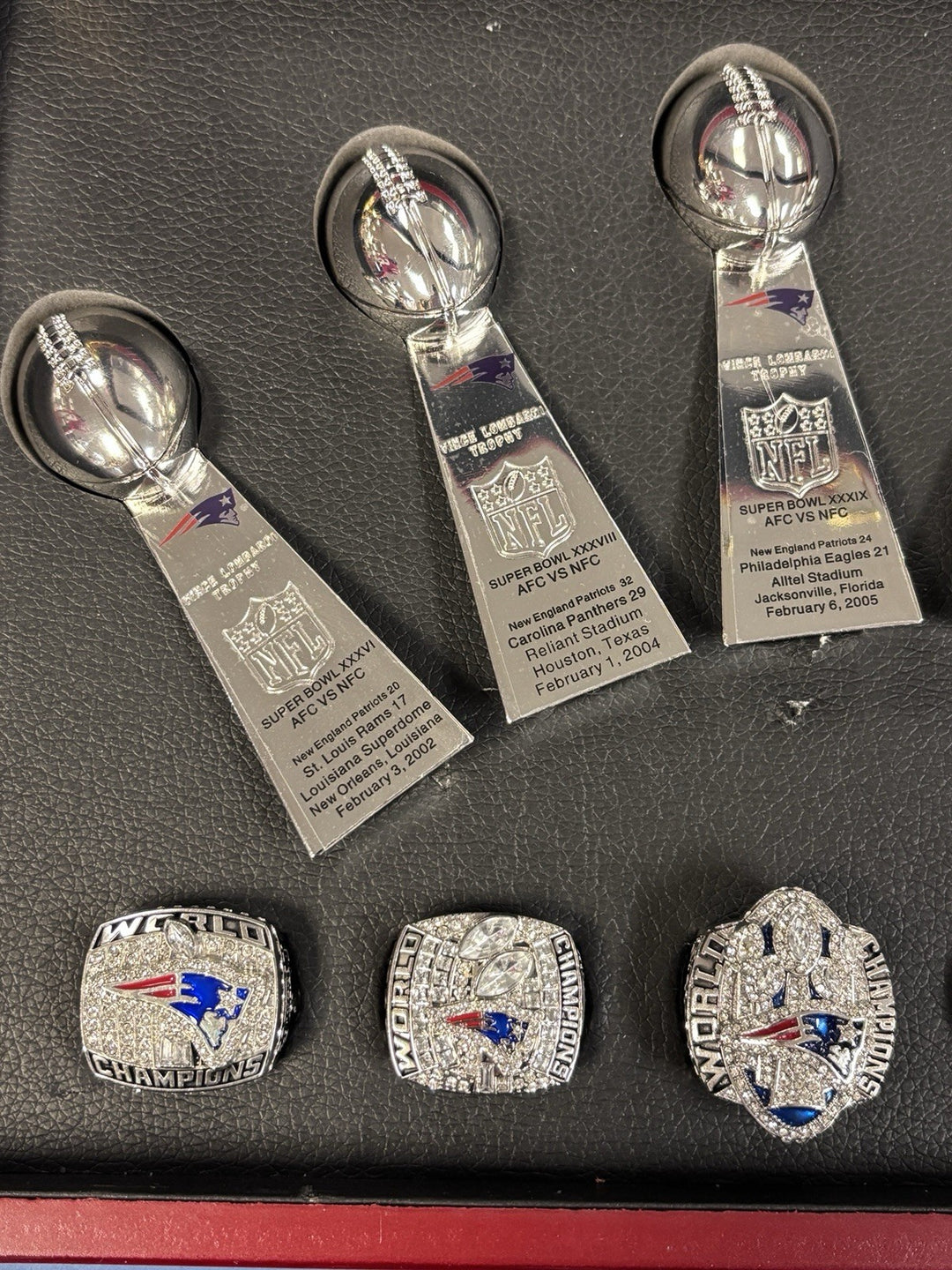New England Patriots 12pc Replica Super Bowl Ring & Trophy Set w/ Display Box