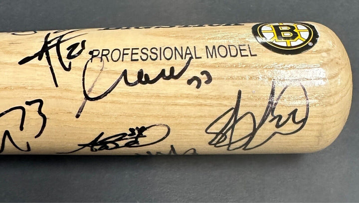 Boston Bruins 2010 Winter Classic Team Signed Bat Fenway Park Orr Bergeron