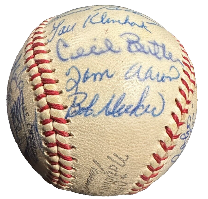 1962 Milwaukee Braves Team Autographed Baseball Aaron Spahn Mathews Uecker Torre