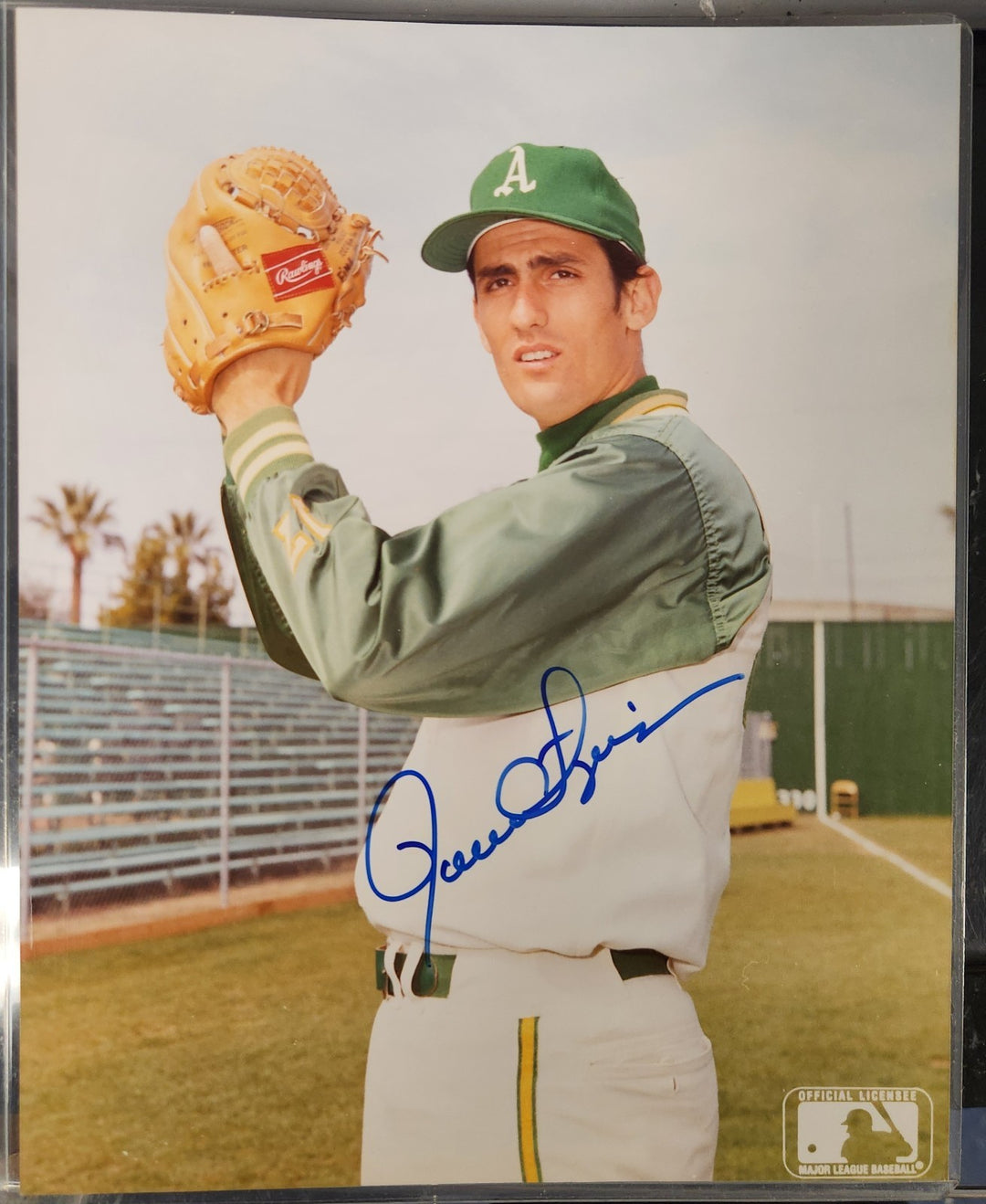 Rollie Fingers Autographed 8x10 Photo Oakland A's San Diego Padres HOF COA