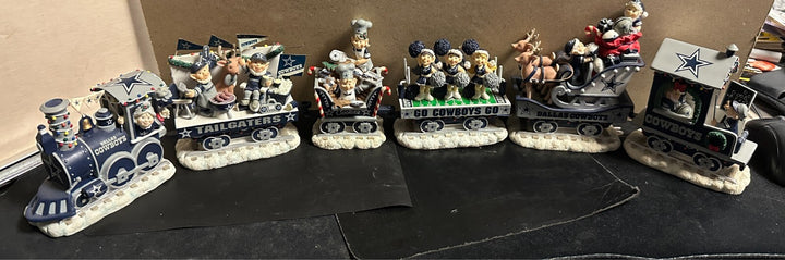 Dallas Cowboys Danbury Mint Holiday Halftime Train Set