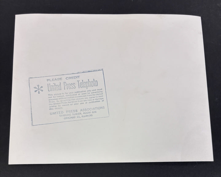 1957 Original 7x9 Newspaper Wire Photo Jonny Temple Ed Bressoud Reds Giants