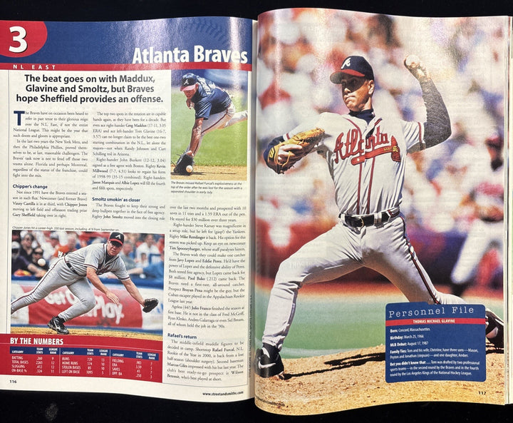 2002 Street & Smiths Baseball Magazine Tom Glavine Atlantic Braves