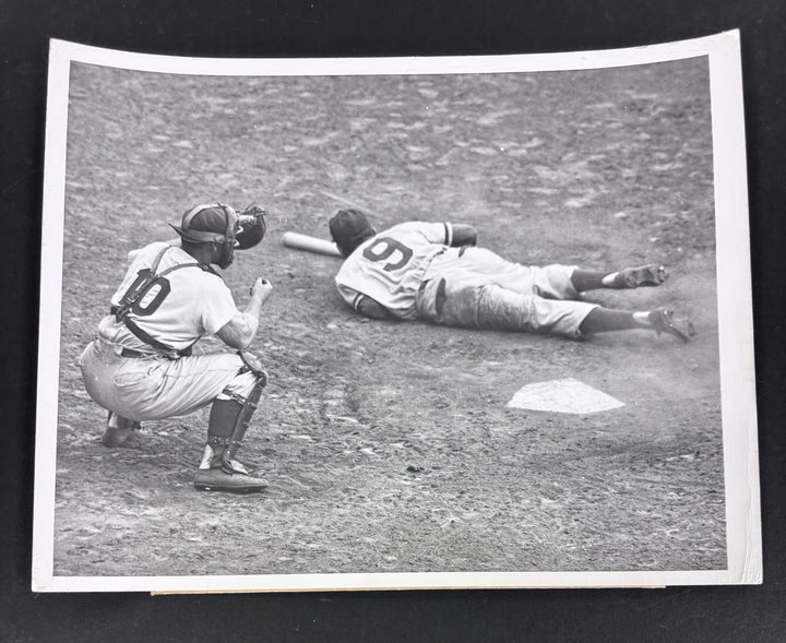 1949 Original 7x9 Newspaper Wire Photo Mike Goliat Philadelphia Phillies
