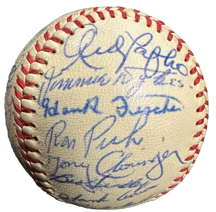 1962 Milwaukee Braves Team Autographed Baseball Aaron Spahn Mathews Uecker Torre