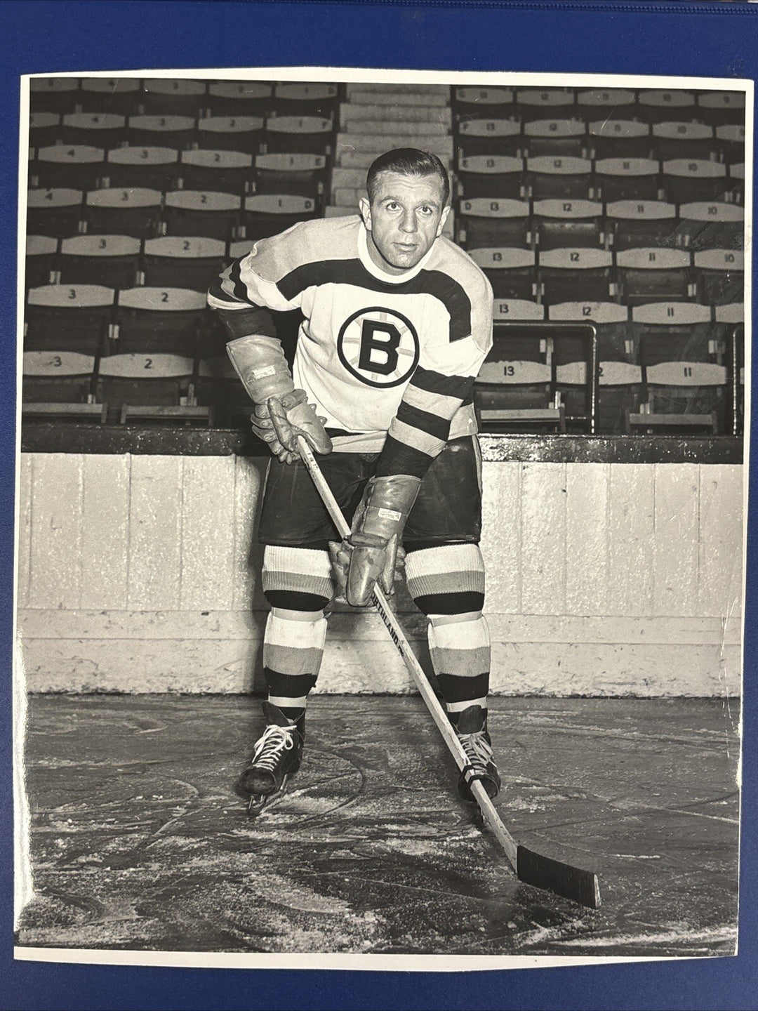 1950’s Woody Dumart Original Boston Bruins Team Photo 7x9