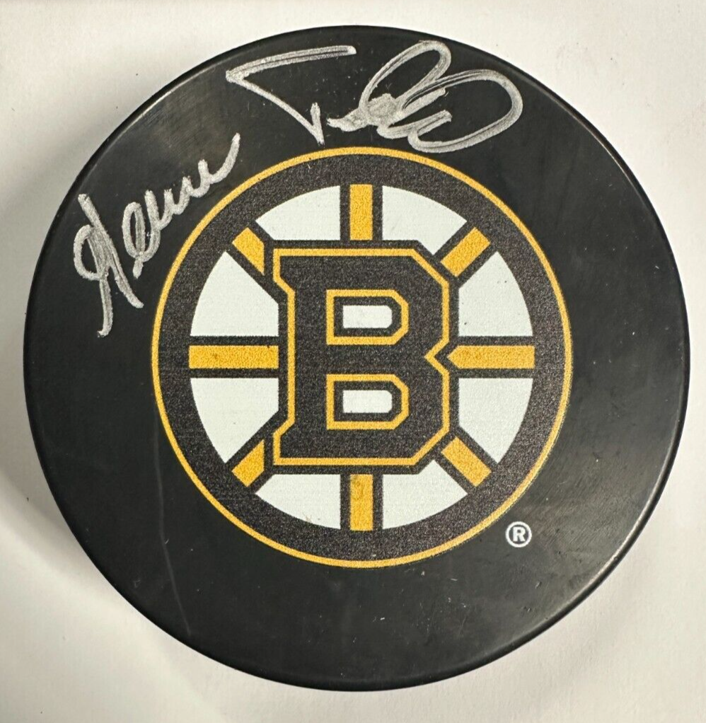 Graeme Townsend Autographed Boston Bruins Hockey Puck NHL