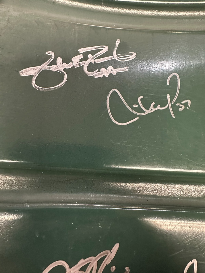 2013 Boston Red Sox World Series Champs Team Signed Fenway Seatback Fanatics