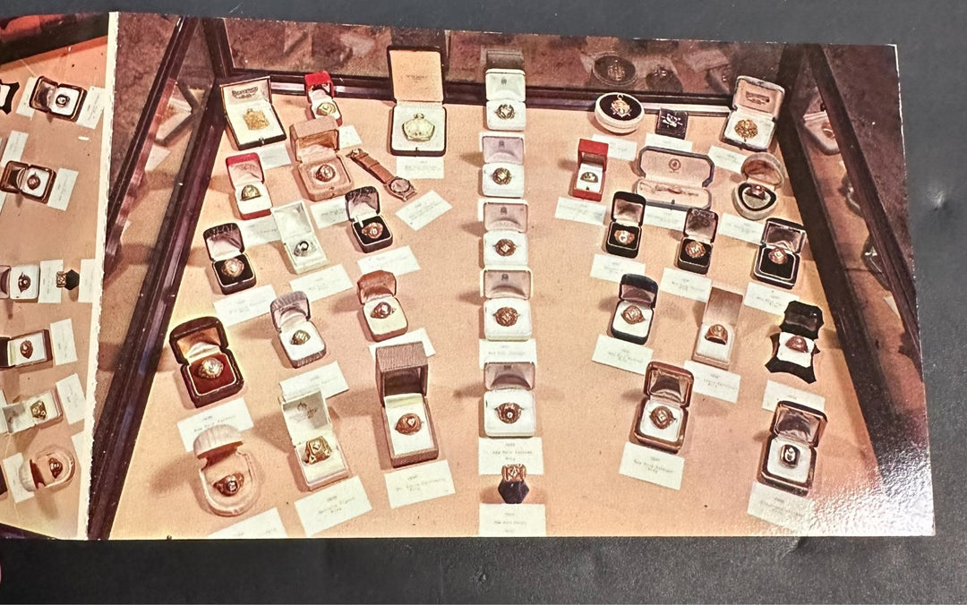 Vintage 1960's National Baseball Hall of Fame Postcard Book Cooperstown N.Y.