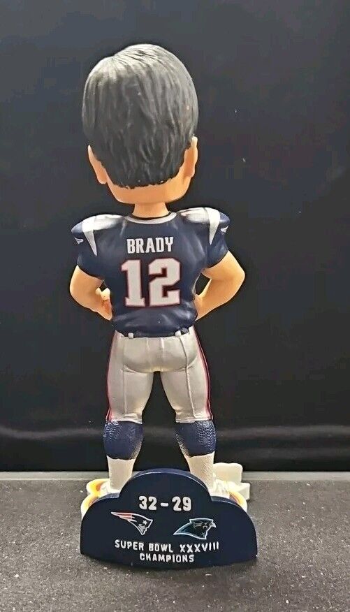 Tom Brady Superbowl XXXVIII FOCO Bobblehead Legends Of The Field LE /20000