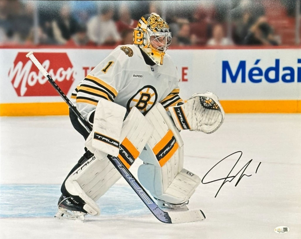 Jeremy Swayman Autographed 16x20 Boston Bruins Photo JSA NHL