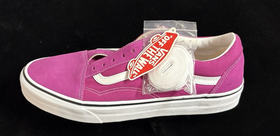 Vans Unisex Old Skool Classic Skate Shoe mens 11.5