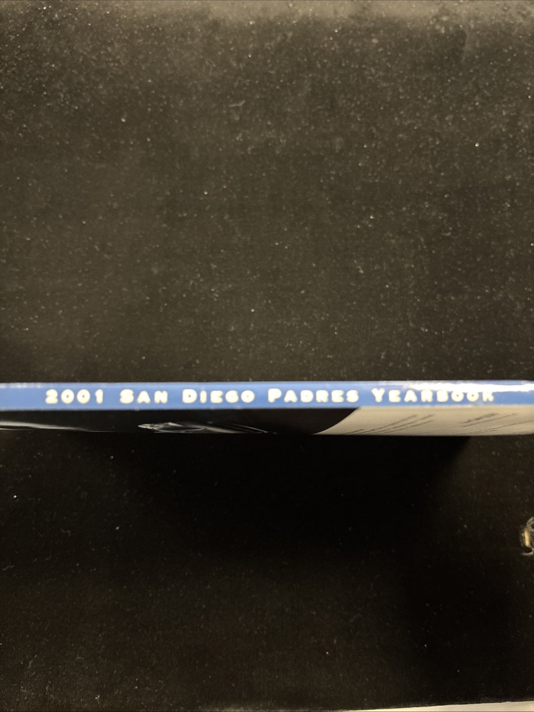 2001 SAN DIEGO PADRES OFFICIAL BASEBALL YEARBOOK