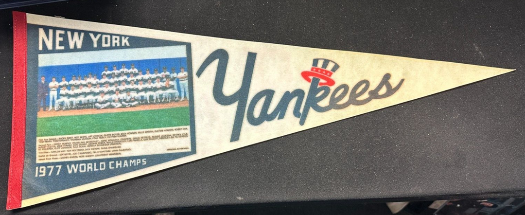 Vintage 1977 New York Yankees Team Photo World Champions Pennant Jackson Hunter