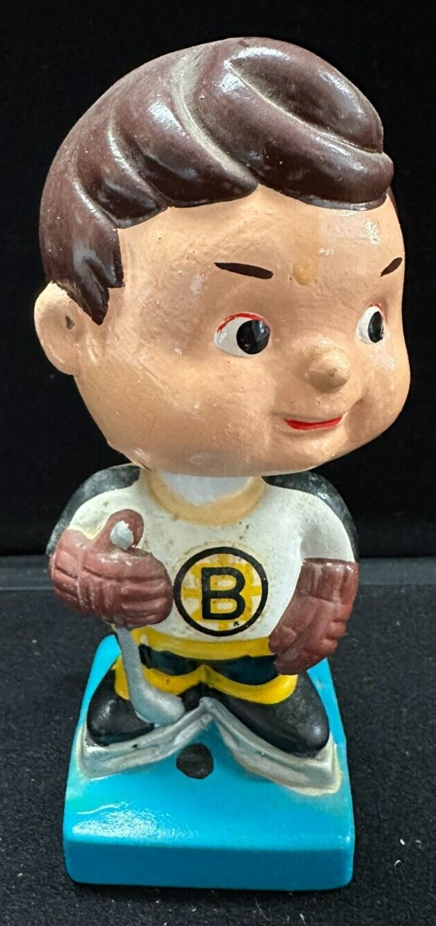 Vintage 1962 Boston Bruins Blue Square Base Nodder High Skates NM