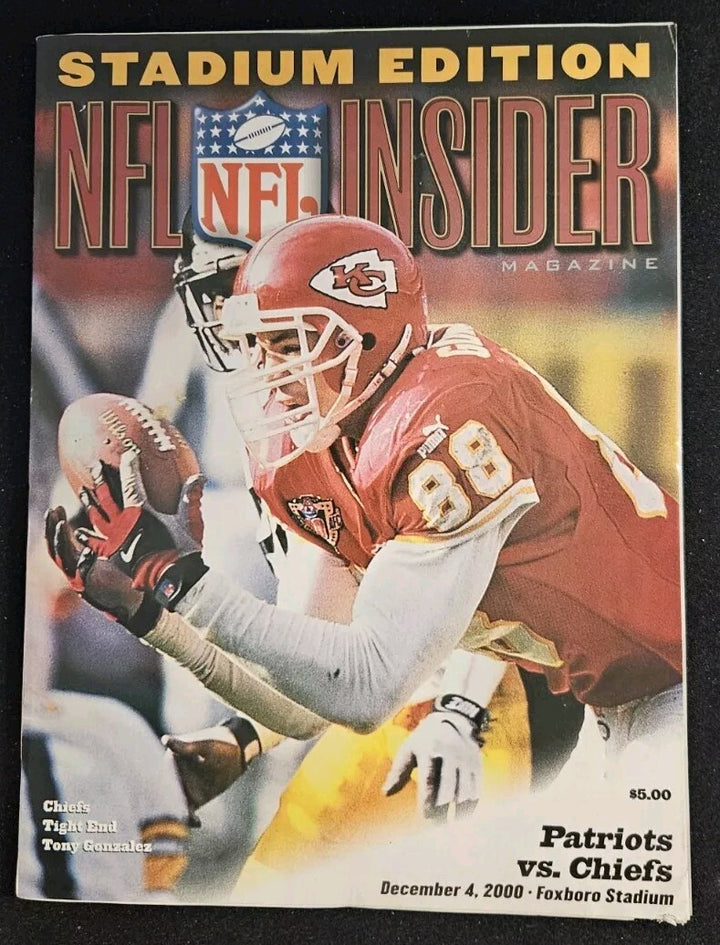 12/4/00 Patriots vs. Chiefs Game Program & Ticket Stub Bill Belichick 1st Season