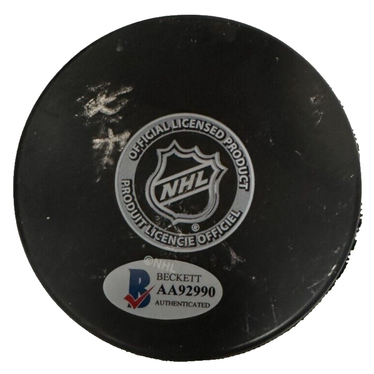 Mike Walton Autographed Toronto Maple Lea Hockey Puck W/ 67 Stanley Cup BAS